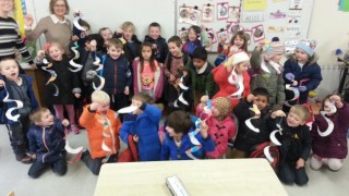 Paulas' Senior Infants with their pattern snakes r